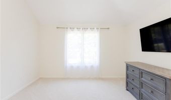 112 Harrison Ave, Newport, RI 02840