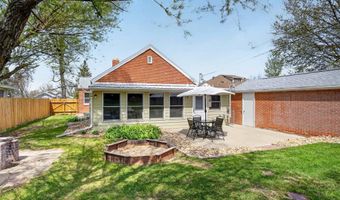 1032 Kingsbury St, Belle Fourche, SD 57717