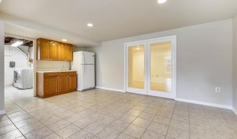 5813 MIDHILL St, Bethesda, MD 20817