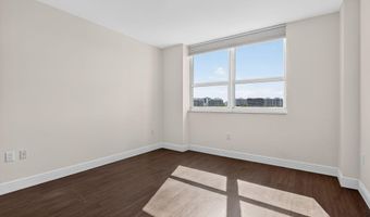 19501 W Country Club Dr 605, Aventura, FL 33180