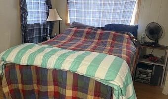 14 Lakeshore Dr, Belgrade, ME 04917