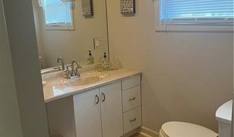 31 Franklin St 2, Newport, RI 02840