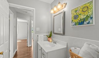 8225 Marvale Ln, Affton, MO 63123