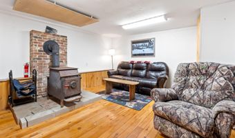 1574 Foxes Ridge Rd, Acton, ME 04001