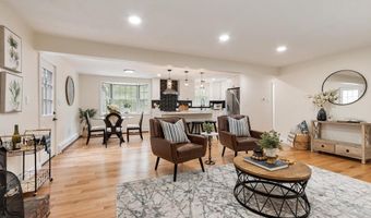 368 Hill Rd, Boxborough, MA 01719