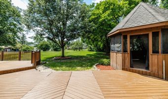 771 E Hickory Ave, Addison, IL 60101