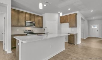 638 Pine Dune Ln, Aberdeen, NC 28315