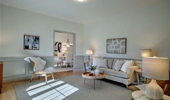 6 Grandstand Dr, Lincoln, RI 02865