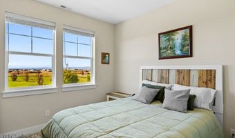 1604 Kit Carson Cir, Belgrade, MT 59714