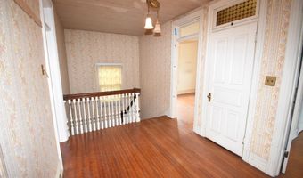 419 LOCUST Ave, Burlington, NJ 08016