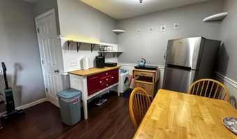 131 Pine Cir, Bennington, VT 05201