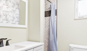 107 W Walnut St, Anna, OH 45302