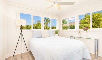 407 Keaniani St B, Kailua, HI 96734