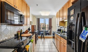 77 S Evergreen Ave 1204, Arlington Heights, IL 60005