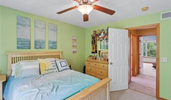 1250 Orchard Glen Dr, Amherst, OH 44001