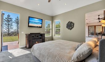 3181 Goldenspur Dr, Camarillo, CA 93010