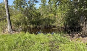 379 Lakepoint Rd, Alford, FL 32420