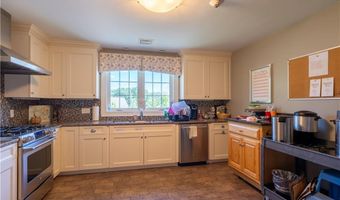 170 Providence Pike 64, North Smithfield, RI 02896