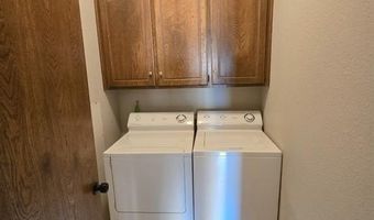 1421 Savannah Cir, Altus, OK 73521