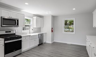 817 Marlborough Ave Ave, Absecon, NJ 08201
