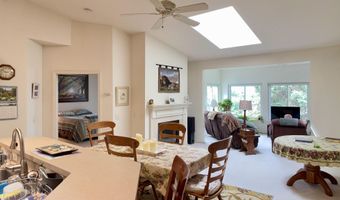 1630 Wheeler Rd 202, Madison, WI 53704