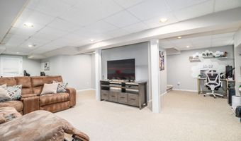 5 A Big Buck Ln, Brookfield, CT 06804