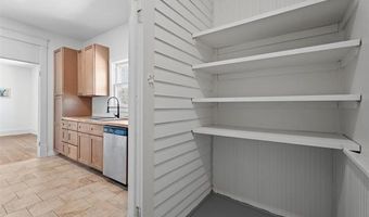 822 S Johnstone Ave, Bartlesville, OK 74003