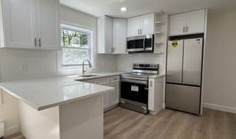 52 Sylvan St, Avon, CT 06001