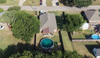 207 N Hubbard St, Alvord, TX 76225