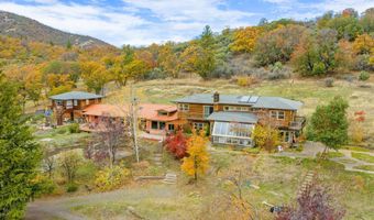 2026 Ashland Mine Rd, Ashland, OR 97520