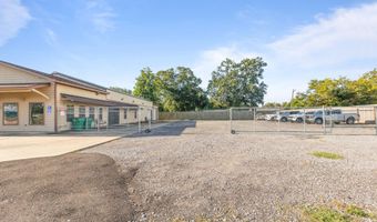 726 Veterans Memorial Dr, Abbeville, LA 70510