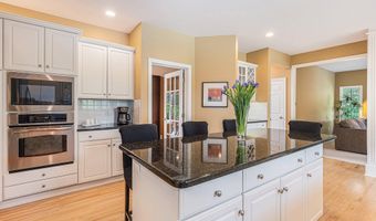 10310 E Rivershore Dr SE, Alto, MI 49302