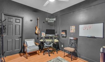 46 Ravenwood Blvd, Barnegat, NJ 08005