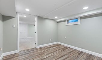 205 CLOVER Dr, Hockessin, DE 19707