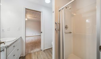 2232 N CLOUDVIEW Dr, Appleton, WI 54914