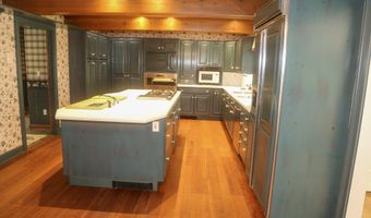 189 Crane Hollow Rd, Bethlehem, CT 06751