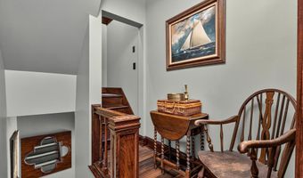 82 W 34TH St, Bayonne, NJ 07002