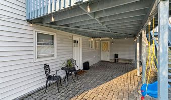 16 Edgebrook Ln, Airmont, NY 10952