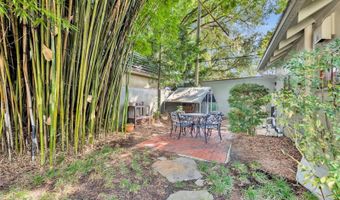 1230 GOLDEN Ln, Orlando, FL 32804