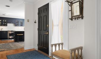 112 Pine Glen Dr C-2, East Greenwich, RI 02818