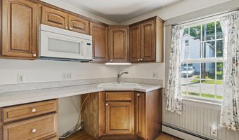 5 Pine St, Augusta, ME 04330