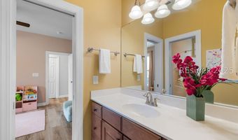 4 Stoney Point Dr, Bluffton, SC 29910