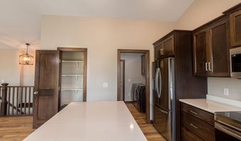 4825 Chainview Dr NW, Alexandria, MN 56308