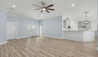 950 Bay St, Aransas Pass, TX 78336