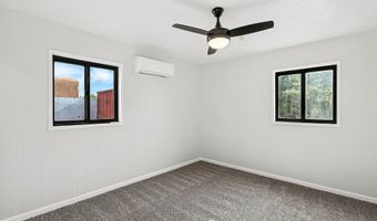 8004 HANNETT Ave NE, Albuquerque, NM 87110