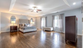 1801 N Dover Ct, Arlington Heights, IL 60004