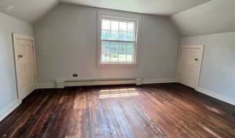 79 Y Rd, Arthurdale, WV 26520