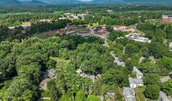 35 Grindstaff Dr, Asheville, NC 28803