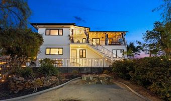 9586 Alto Dr, La Mesa, CA 91941