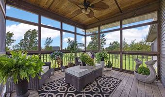 3352 Southridge Dr, Amana, IA 52203